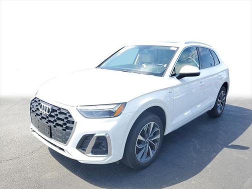 2023 Audi Q5 45 S line Premium Plus