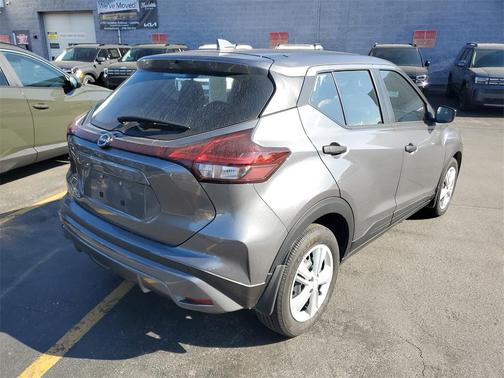 2024 Nissan Kicks S