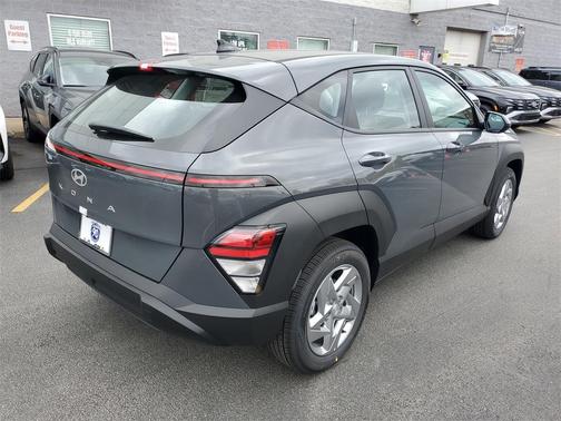 2026 Hyundai KONA SE