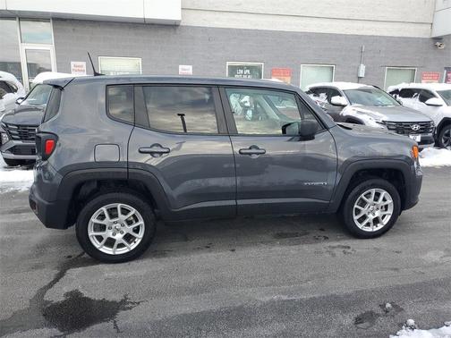 2023 Jeep Renegade Latitude