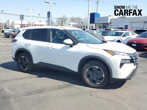White Pearl 2025 Nissan Rogue SV