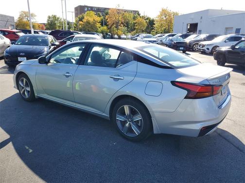 2022 Nissan Altima 2.5 SL