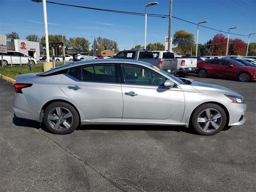 2022 Nissan Altima 2.5 SL