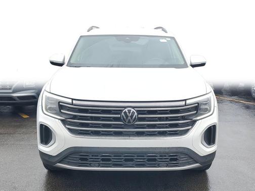 2025 Volkswagen Atlas 2.0T SE w/Technology 4MOTION