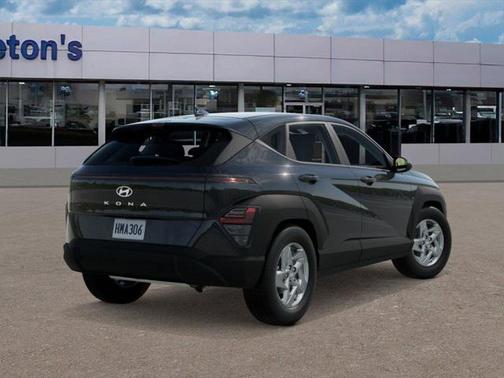 2025 Hyundai KONA SE
