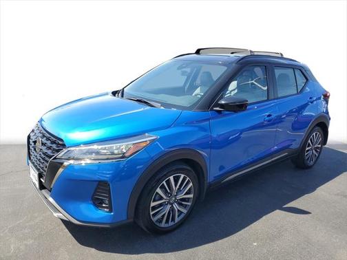 2021 Nissan Kicks SR