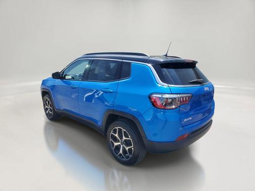 Hydro Blue Pearlcoat 2025 Jeep Compass Limited