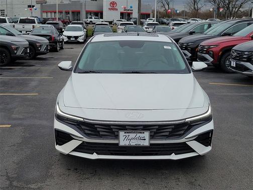 2025 Hyundai ELANTRA Limited