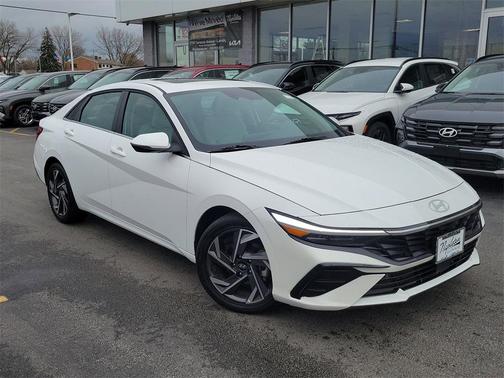 2025 Hyundai ELANTRA Limited