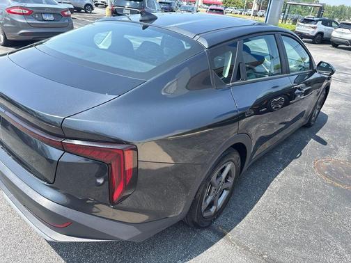 Interstellar Gray 2025 Kia K4 LXS