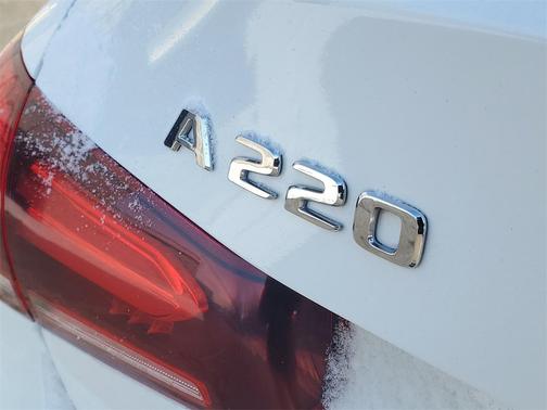2022 Mercedes-Benz A-Class A 220