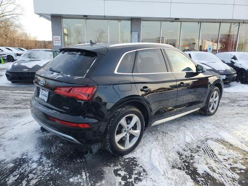 2020 Audi Q5 45 Premium