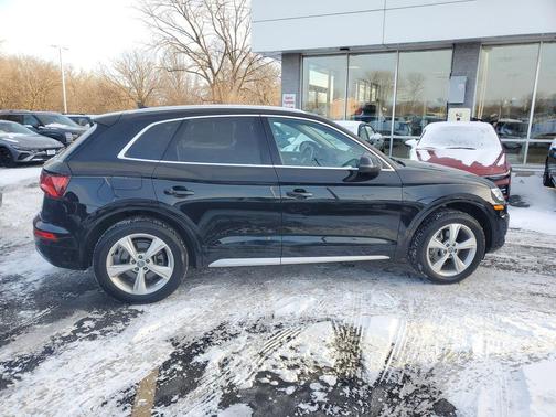 2020 Audi Q5 45 Premium