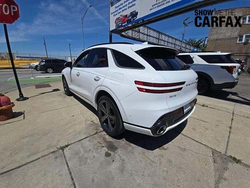 Alta White 2022 Genesis GV70 3.5T AWD Sport