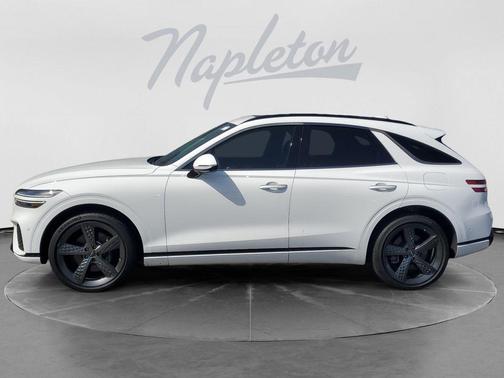 Alta White 2022 Genesis GV70 3.5T AWD Sport