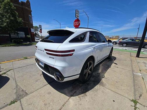 Alta White 2022 Genesis GV70 3.5T AWD Sport