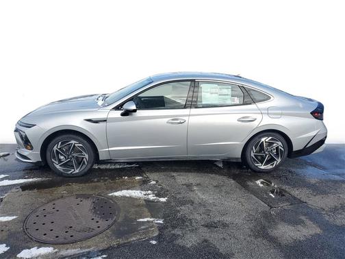 2026 Hyundai SONATA SEL