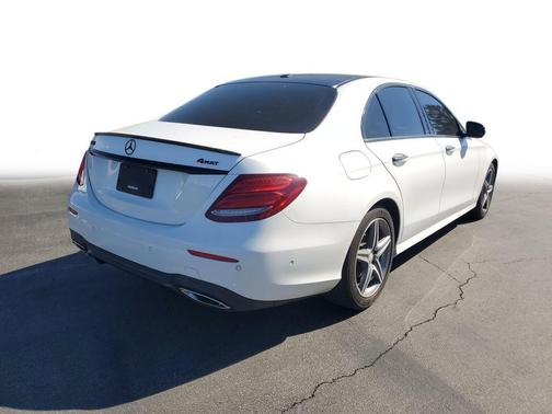 2017 Mercedes-Benz E-Class 4MATIC