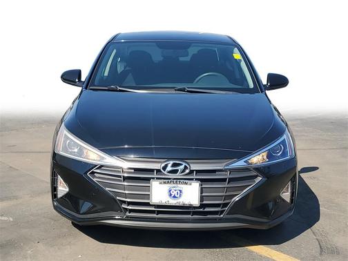 2019 Hyundai ELANTRA SE