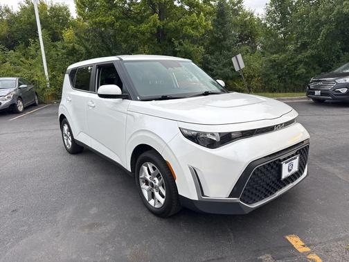 2023 Kia Soul LX