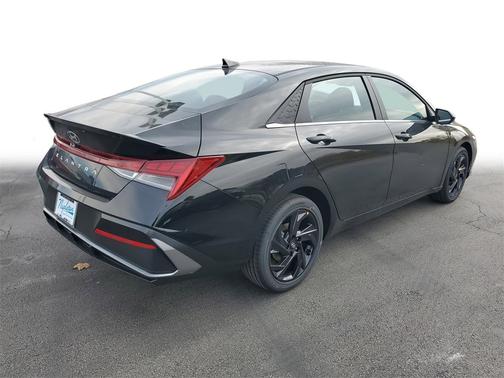 2026 Hyundai ELANTRA Sport