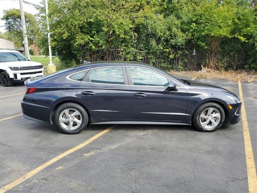 2023 Hyundai SONATA SE