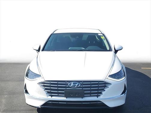 2023 Hyundai SONATA Hybrid SE