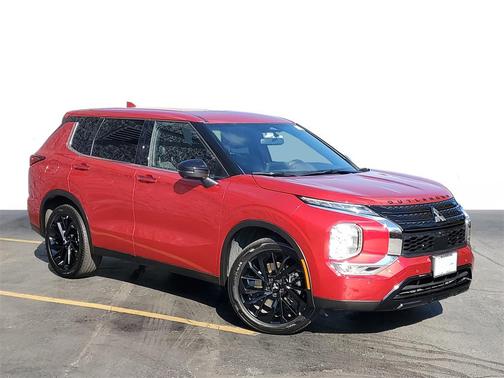 2023 Mitsubishi Outlander SE Black Edition 2WD