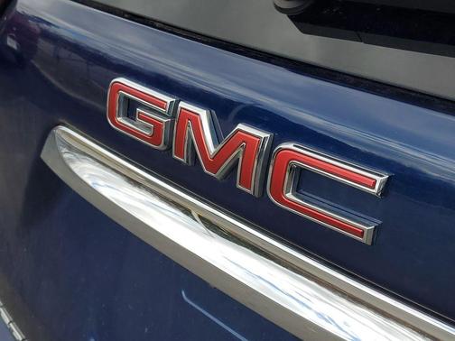 Marine Metallic 2023 GMC Terrain SLT