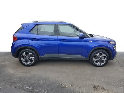 2023 Hyundai VENUE Limited