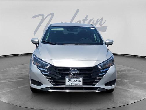 Brilliant Silver Metallic 2025 Nissan Versa 1.6 SV