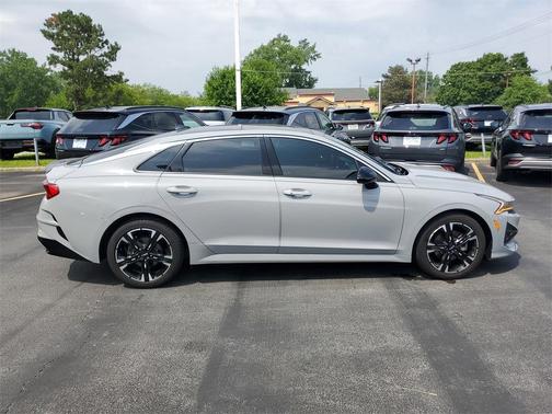 2024 Kia K5 GT-Line