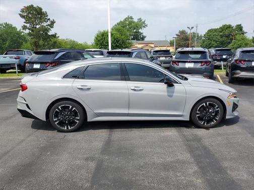 2024 Kia K5 GT-Line