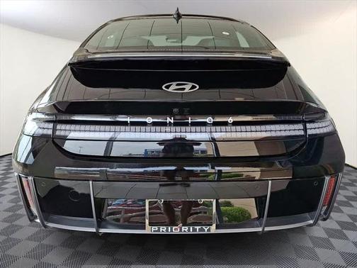 2025 Hyundai IONIQ 6 SE