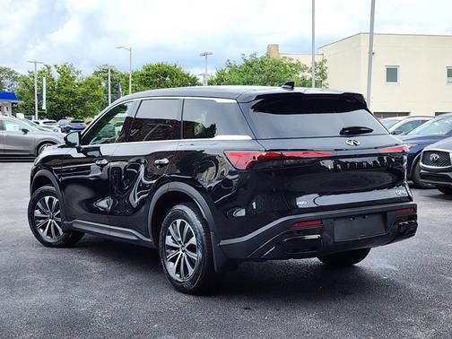 2023 INFINITI QX60 PURE