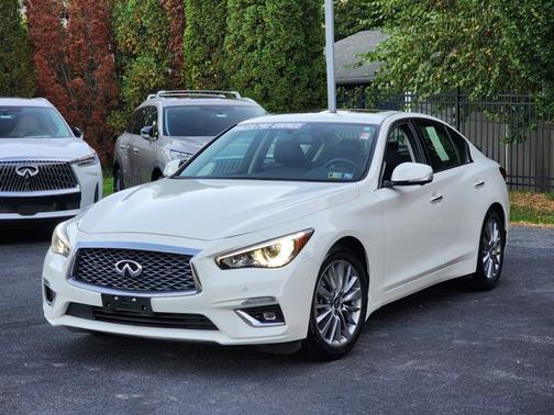 2022 INFINITI Q50 LUXE