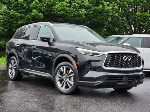 2024 INFINITI QX60 LUXE