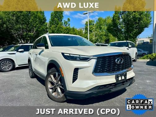 2023 INFINITI QX60 LUXE