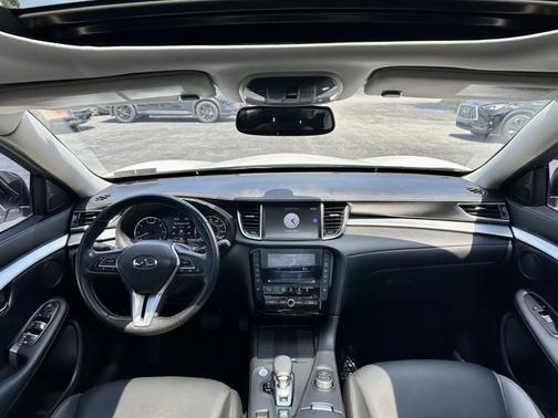2019 INFINITI QX50 LUXE
