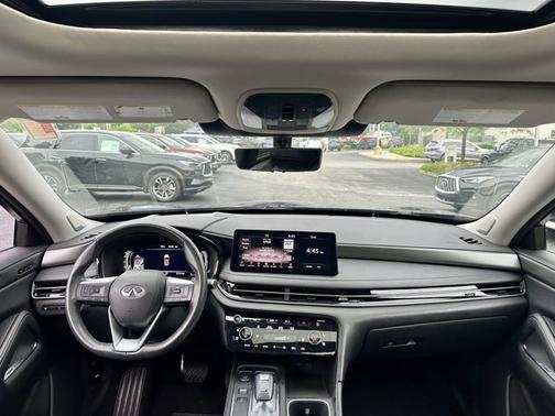 2022 INFINITI QX60 LUXE