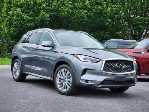 2023 INFINITI QX50 LUXE