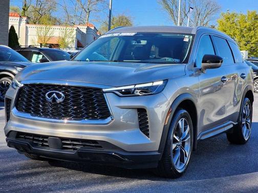 2024 INFINITI QX60 LUXE