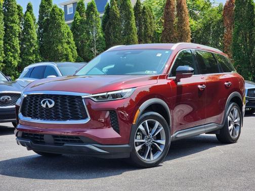 2022 INFINITI QX60 LUXE