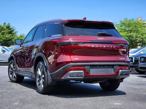 2022 INFINITI QX60 LUXE