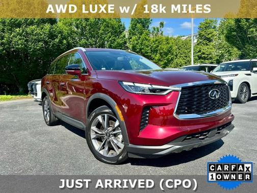 2022 INFINITI QX60 LUXE