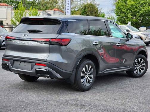 2022 INFINITI QX60 PURE