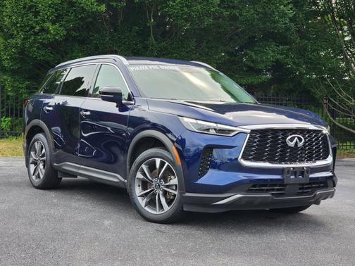 2022 INFINITI QX60 LUXE