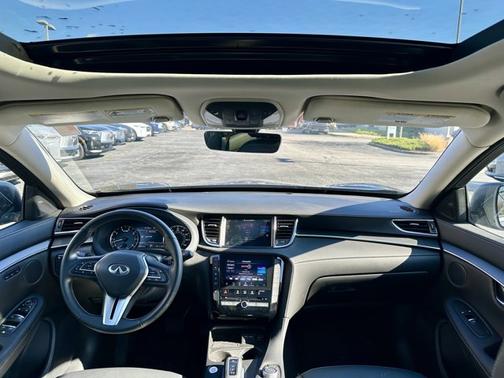 2025 INFINITI QX50 LUXE