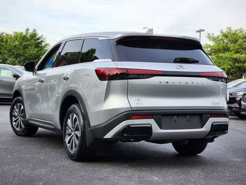 2022 INFINITI QX60 PURE