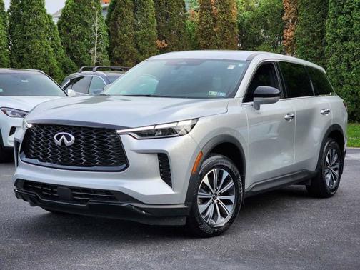 2022 INFINITI QX60 PURE